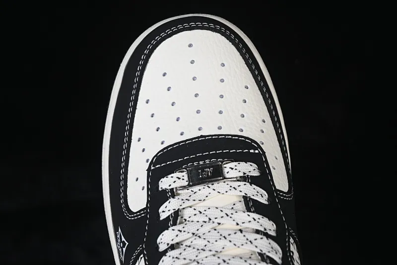 All categories Nk Air Force 1 Air Force series Nk Air Force 1 Low Air Force low-top Nike Air Force 1'07 Low black and white gray color Air Force 1 low-top casual sneakers KG6699-F28